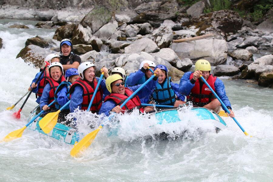 Rafting medium way down - Fun Rafting.