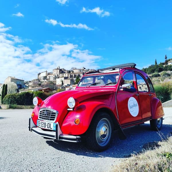 Les belles lurettes, location 2cv en Provence