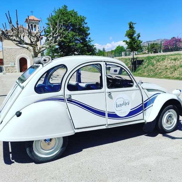 Les belles lurettes, location 2cv en Provence
